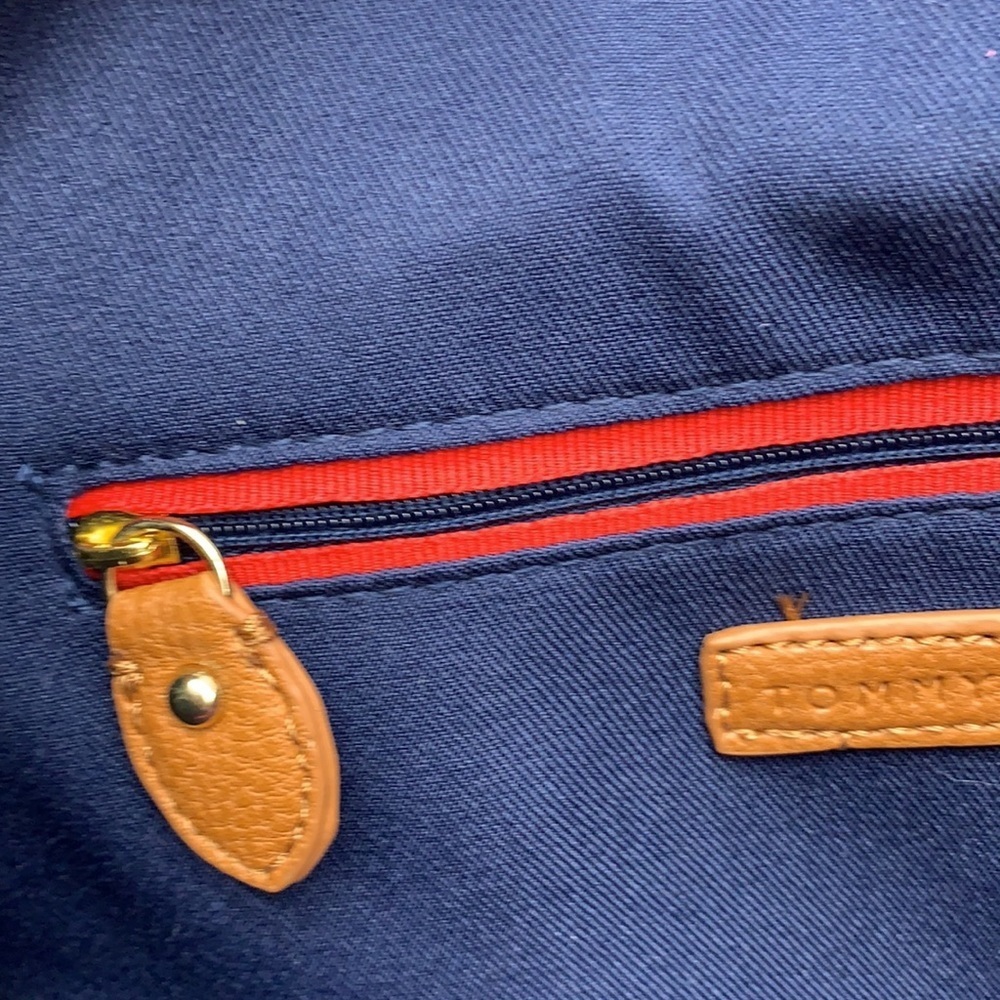 Nautical Tommy Hilfiger satchal bag - Picture 11 of 11